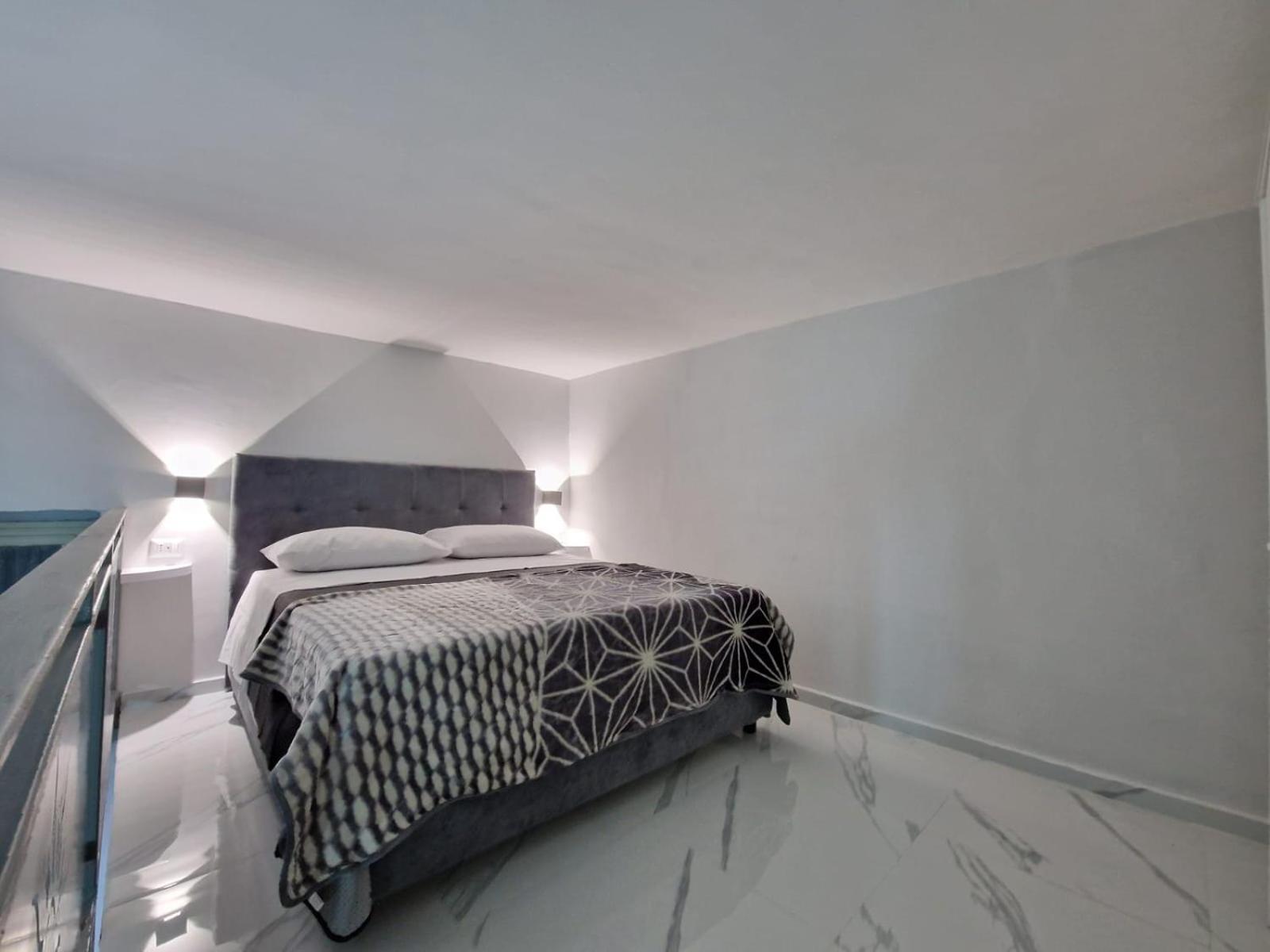ナポリ House Angiolina Bed & Breakfast エクステリア 写真
